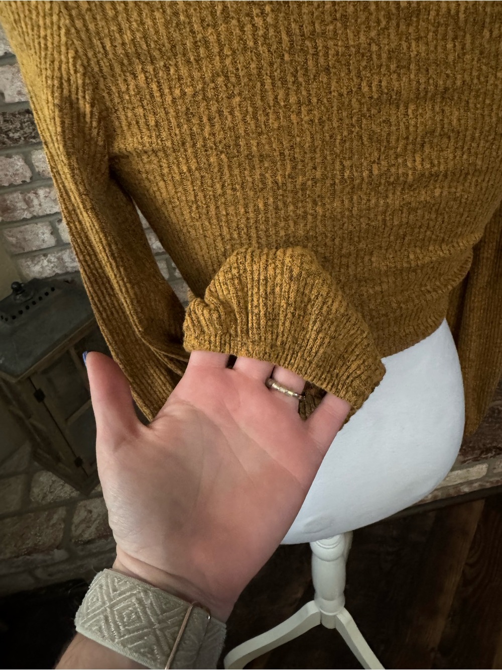 Altar’d State Ruched V-Neck Long Sleeve Crop Top - Picture 5 of 6